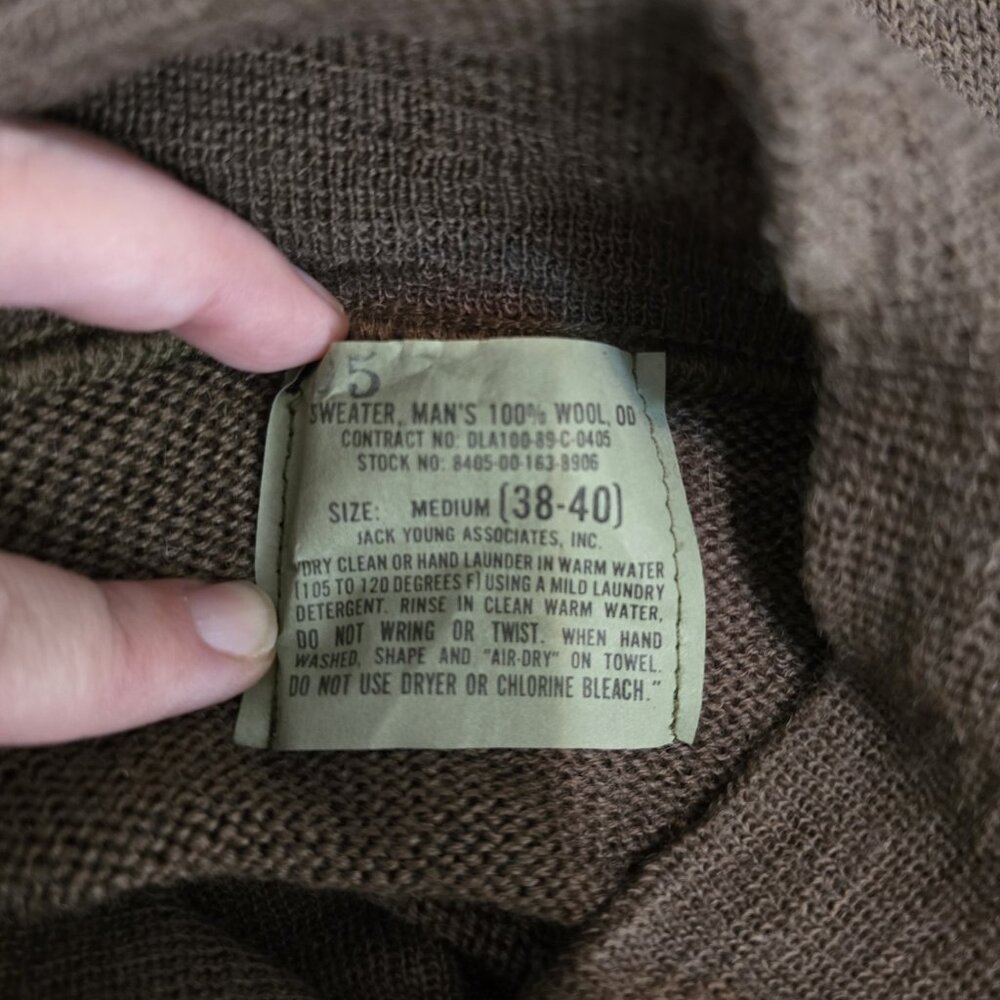 Vtg Military Sweater Mens M Olive Drab US Navy 100% Wool Pullover Button Front - Picture 5 of 6